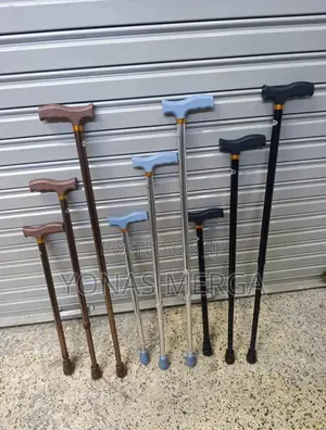 Photo - Quadripod Walking Stick年三walking Sticks. Each Stick Is Uniquely