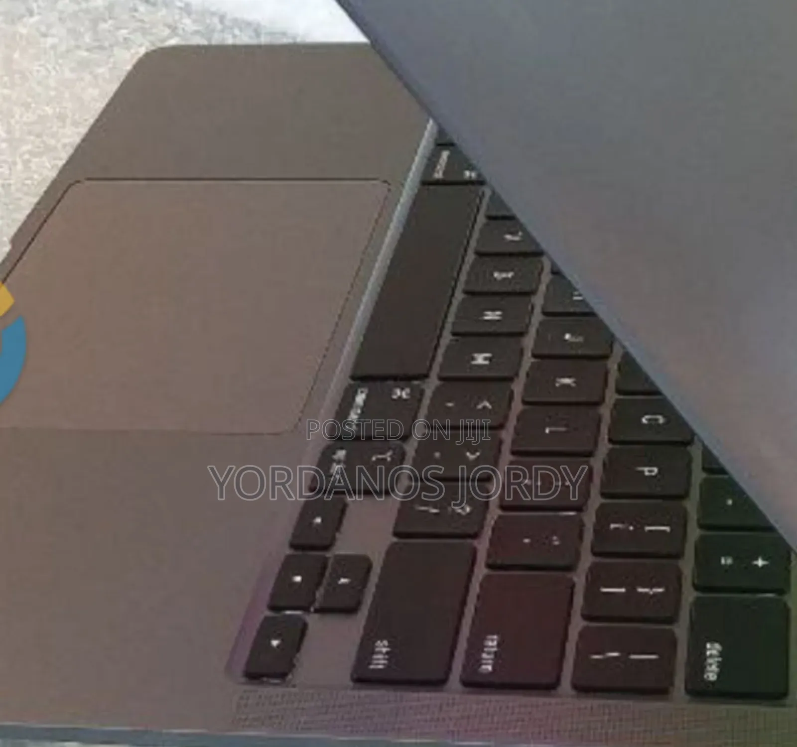 New Laptop Apple MacBook Air 2020 M1 8GB Apple M1 SSD 256GB