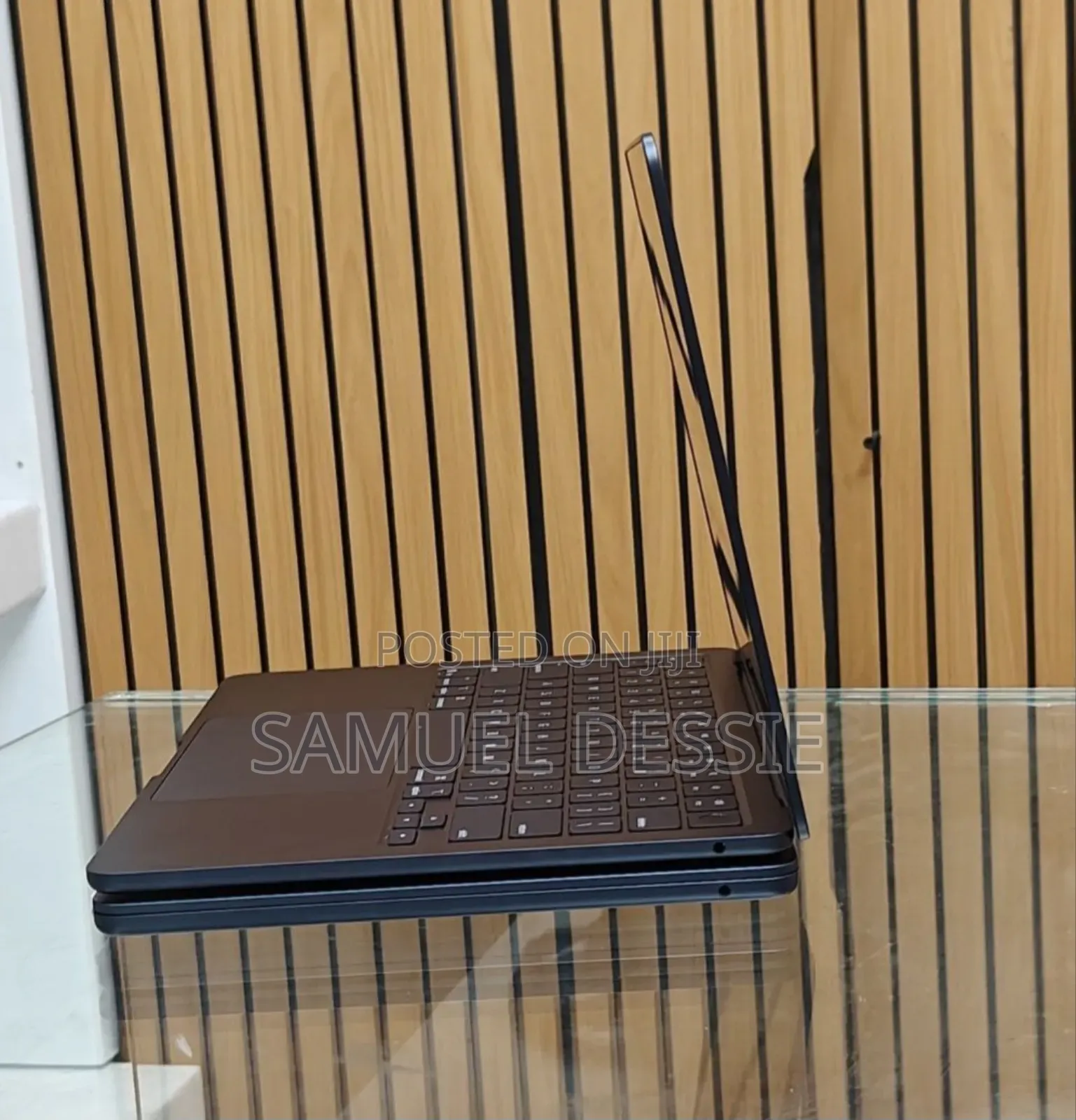 New Laptop Apple MacBook Air 2025 M4 13-Inch 16GB Apple M4 SSD 256GB