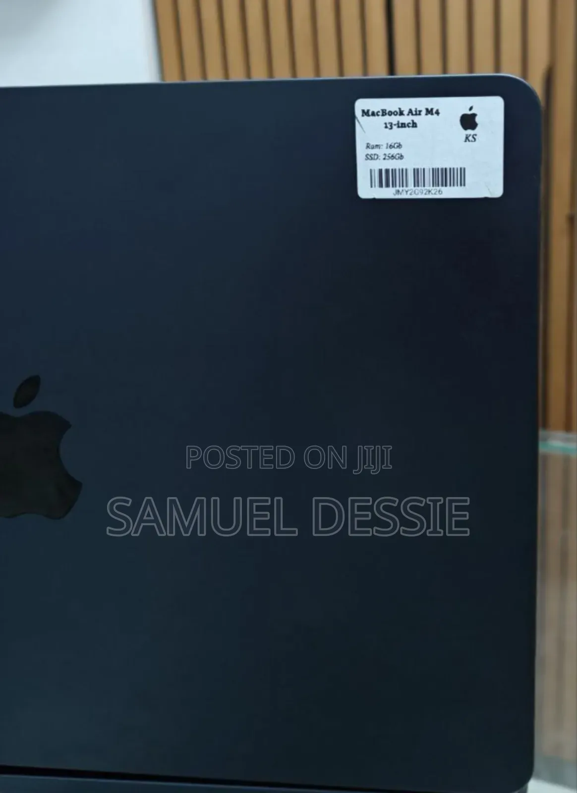 New Laptop Apple MacBook Air 2025 M4 13-Inch 16GB Apple M4 SSD 256GB