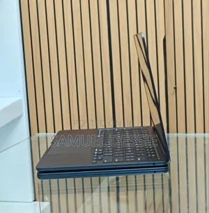 New Laptop Apple MacBook Air 2024 M3 13-Inch 16GB Apple M3 SSD 256GB