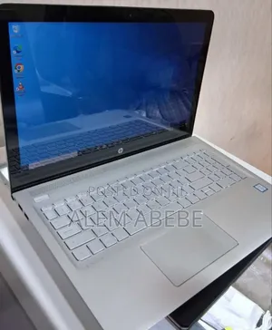 New Laptop HP Envy 15 8GB Intel Core i5 SSD 1T