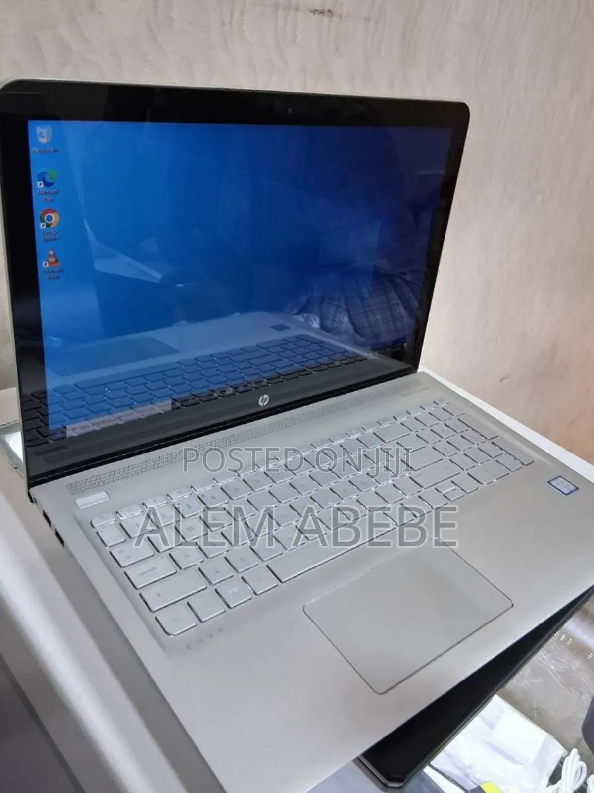 New Laptop HP Envy 15 8GB Intel Core I5 SSD 1T