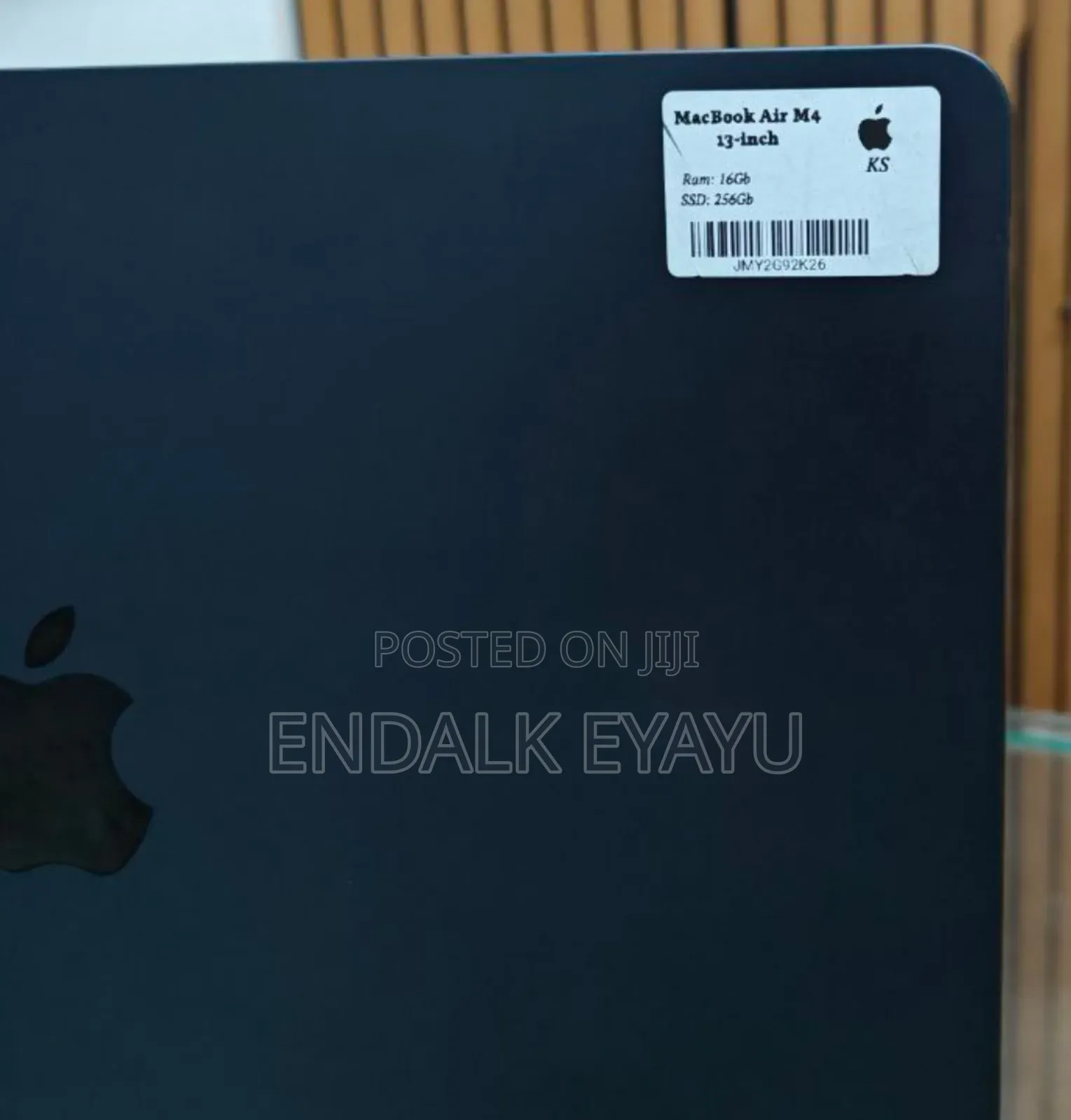 New Laptop Apple MacBook Air 2025 M4 13-Inch 16GB Apple M4 SSD 256GB