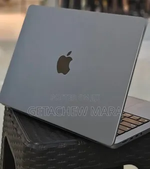 New Laptop Apple MacBook 16GB Intel SSD 256GB