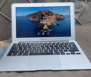 New Laptop Apple MacBook Air 2015 4GB Intel Core I5 SSD 128GB