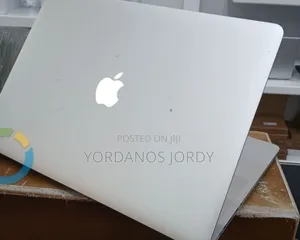 New Laptop Apple MacBook Pro 2015 16GB Intel Core i7 SSD 256GB