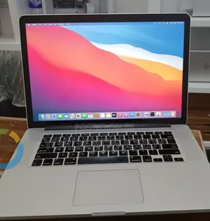 New Laptop Apple MacBook Pro 2015 16GB Intel Core i7 SSD 256GB