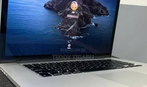 New Laptop Apple MacBook Pro 8GB Intel Core I7 SSD 256GB