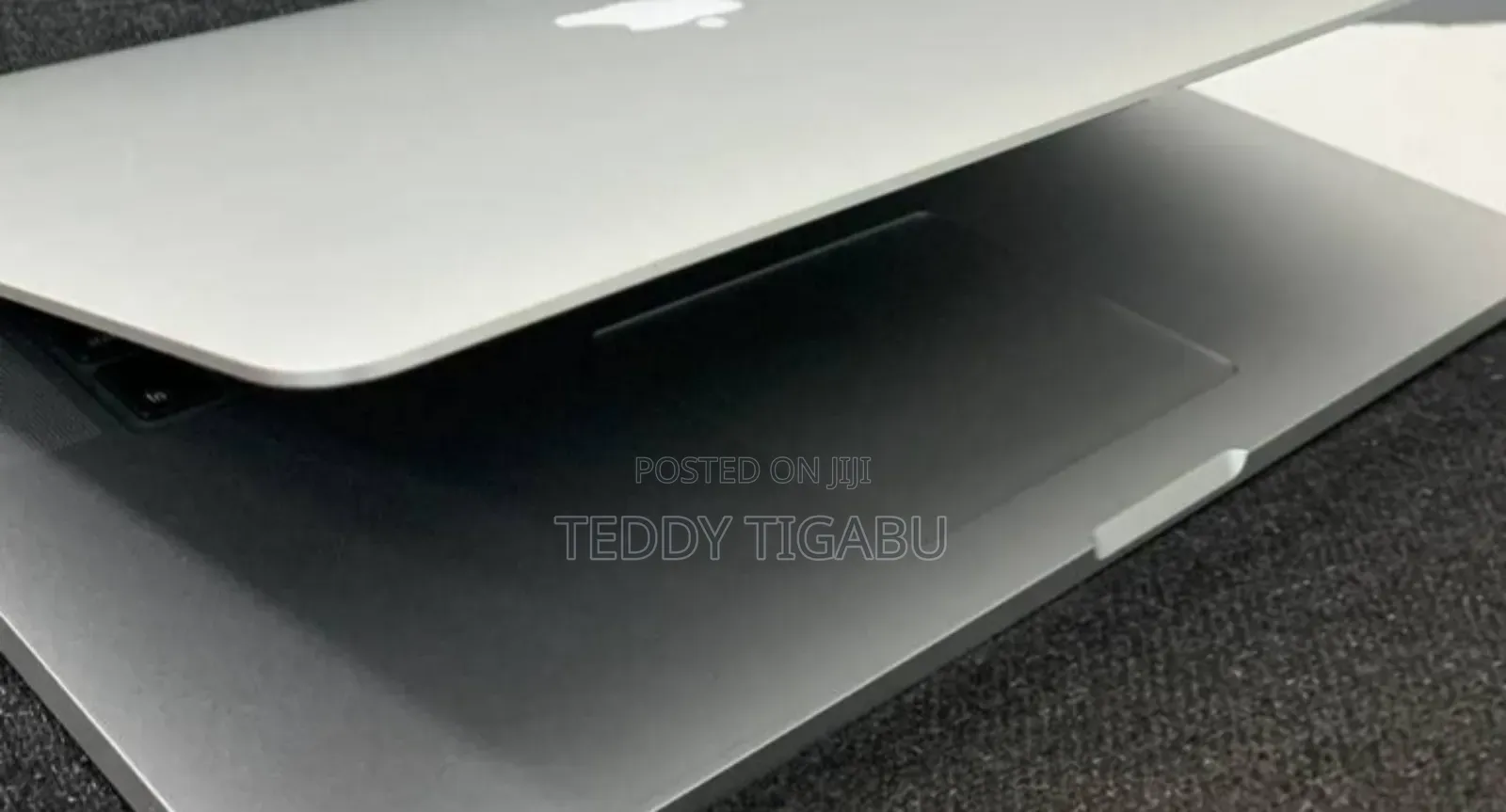 New Laptop Apple MacBook Pro 8GB Intel Core I7 SSD 256GB