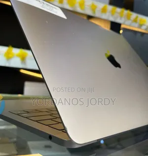 Photo - New Laptop Apple MacBook Pro 2017 4GB Intel Core I5 SSD 128GB