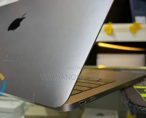 New Laptop Apple MacBook Pro 2017 4GB Intel Core I5 SSD 128GB