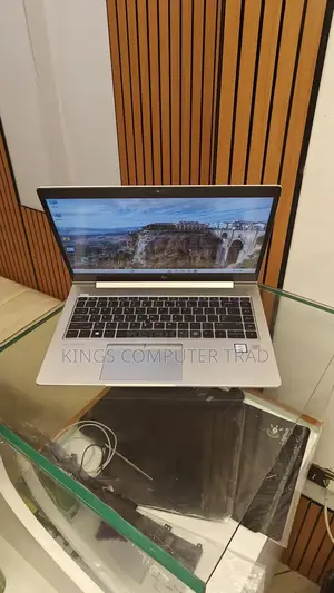 New Laptop HP EliteBook 840 16GB Intel Core I5 SSD 512GB