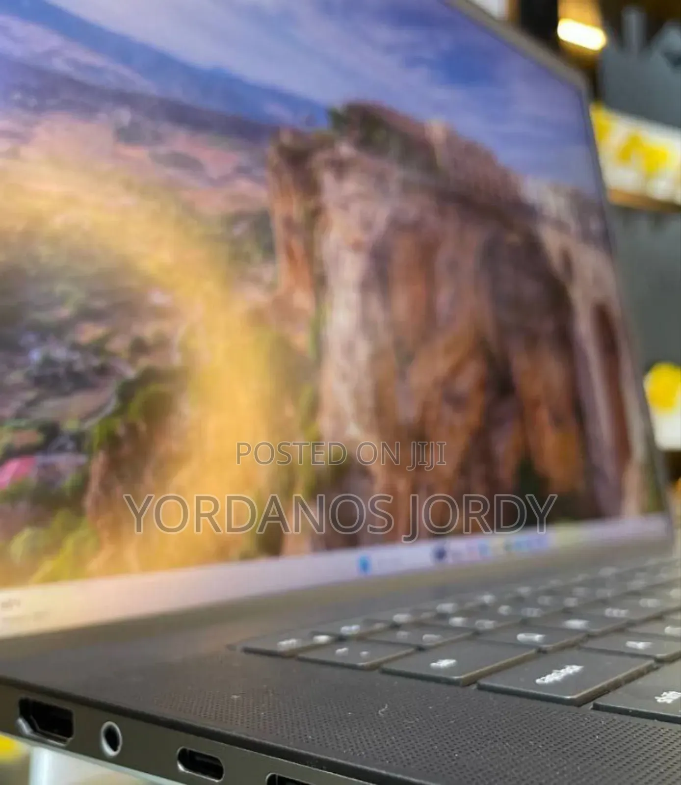 New Laptop Dell Precision 5690 32GB Intel Core Ultra 7 SSD 1T