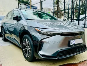 Photo - Toyota bZ4X 2023 Gray