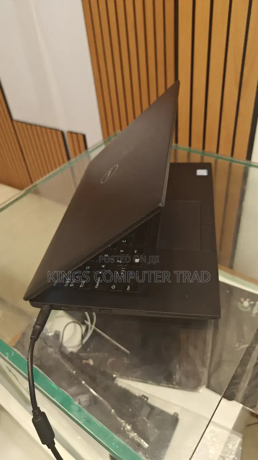 New Laptop Dell Latitude 7390 8GB Intel Core I5 SSD 256GB