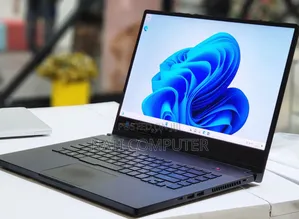 Photo - New Laptop Asus 16GB Intel Core I7 SSD 512GB