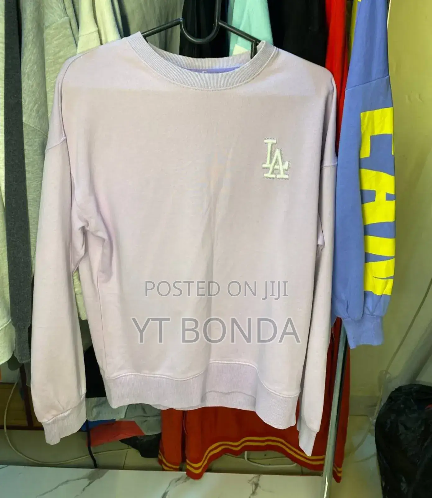 Sweater / ሹራብ