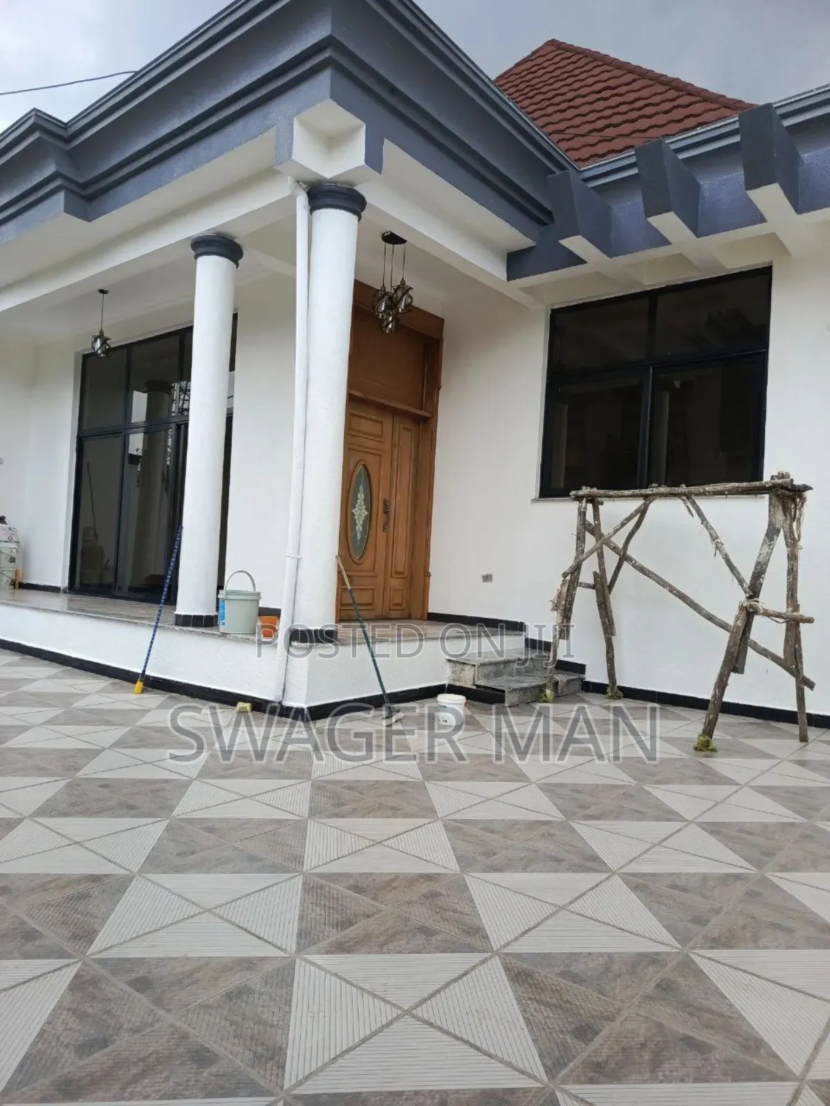 Furnished 5bdrm Villa in Sumit, Yeka for sale