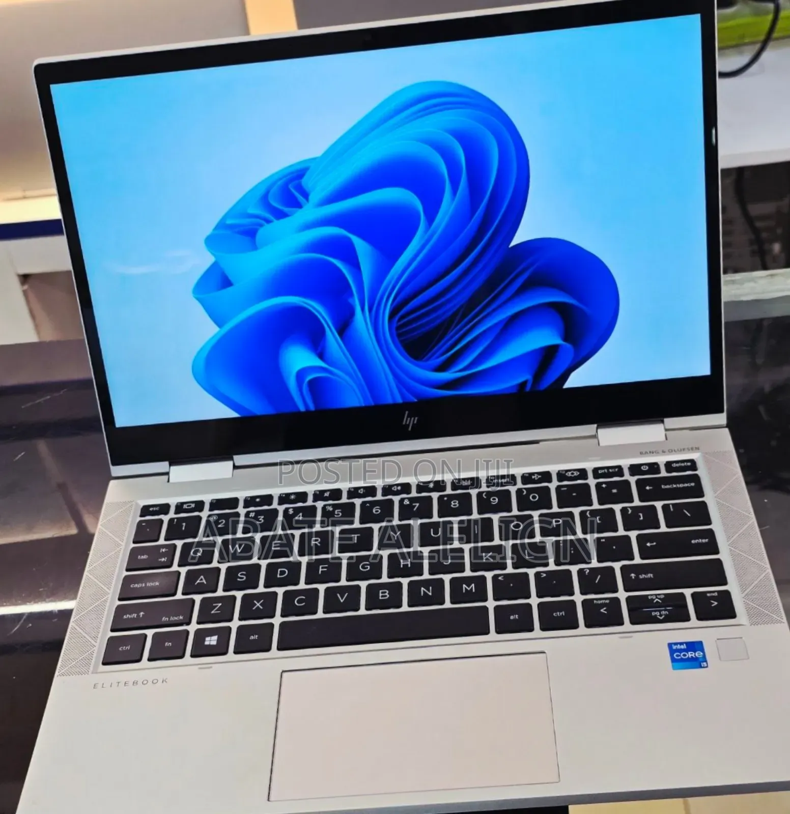 New Laptop HP EliteBook 830 16GB Intel Core I5 SSD 512GB