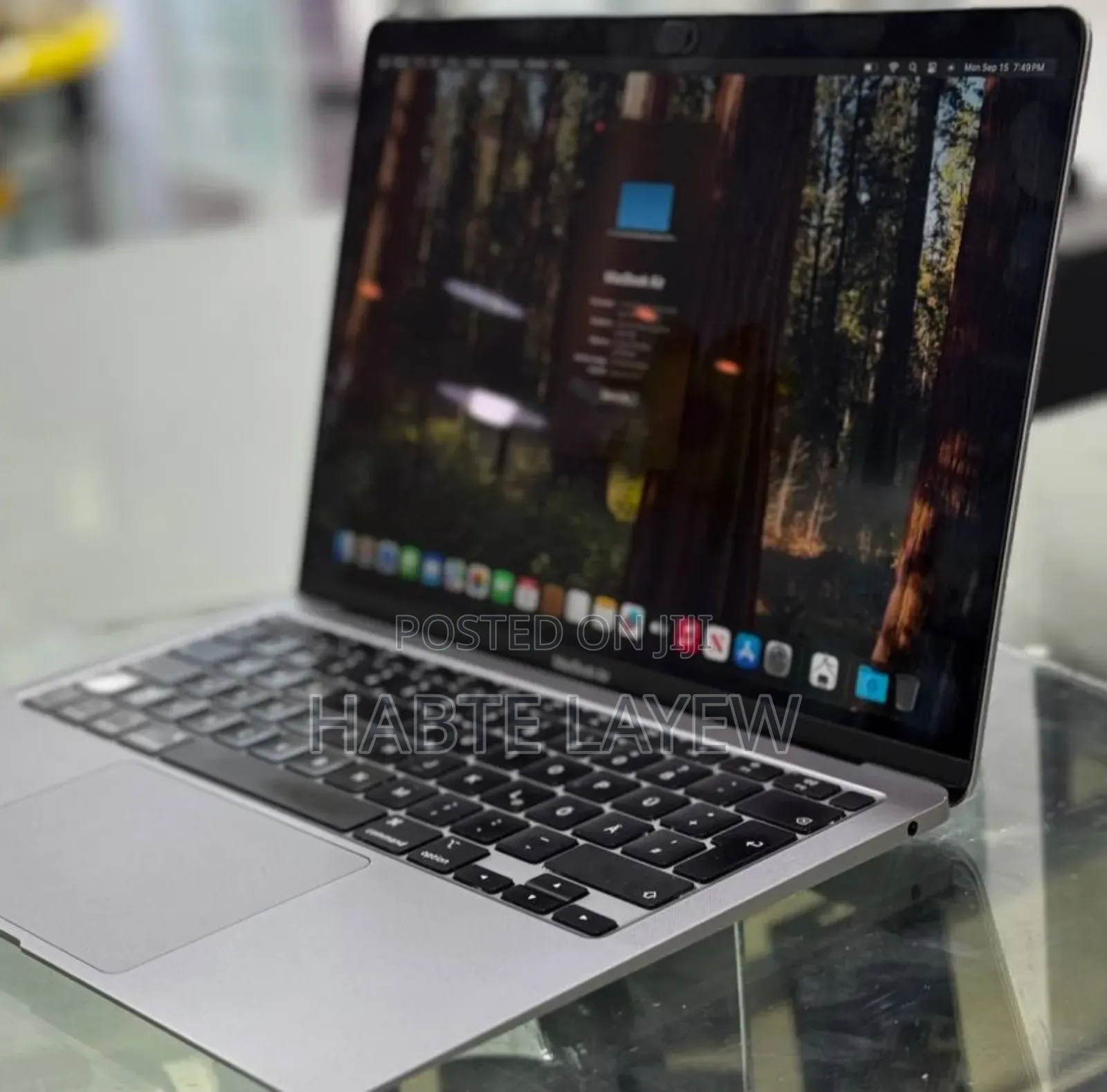 New Laptop Apple MacBook Air 2020 M1 8GB Intel Core I5 SSD 256GB