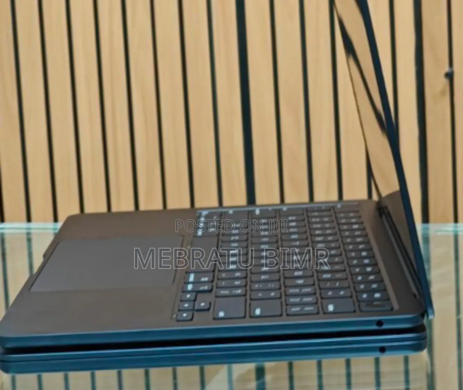 New Laptop Apple MacBook Air 2024 M3 13-inch 16GB Apple M3 SSD 256GB