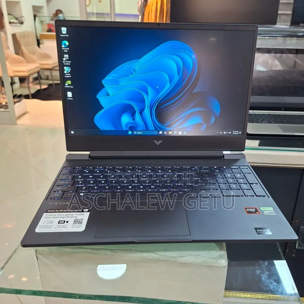 New Laptop HP Victus 15 16GB AMD Ryzen 5 SSD 512GB