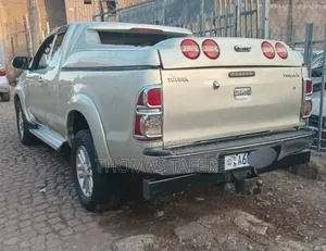 Toyota Hilux 2014 Beige
