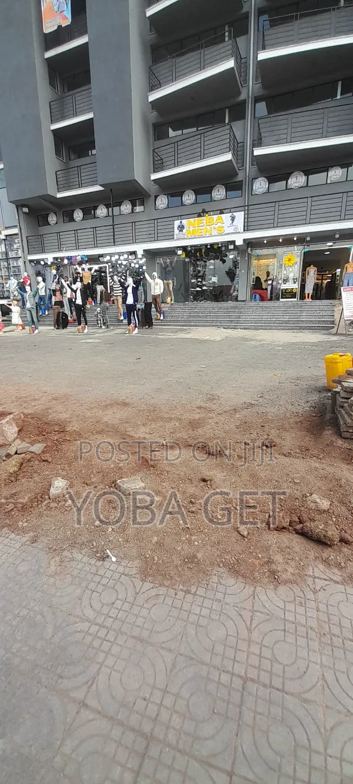 አስቸካ የሚሸጥ ህንፄ