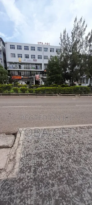 አስቸካ የሚሸጥ ህንፄ