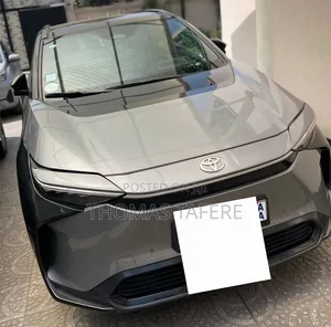 Photo - Toyota bZ4X 2023 Silver