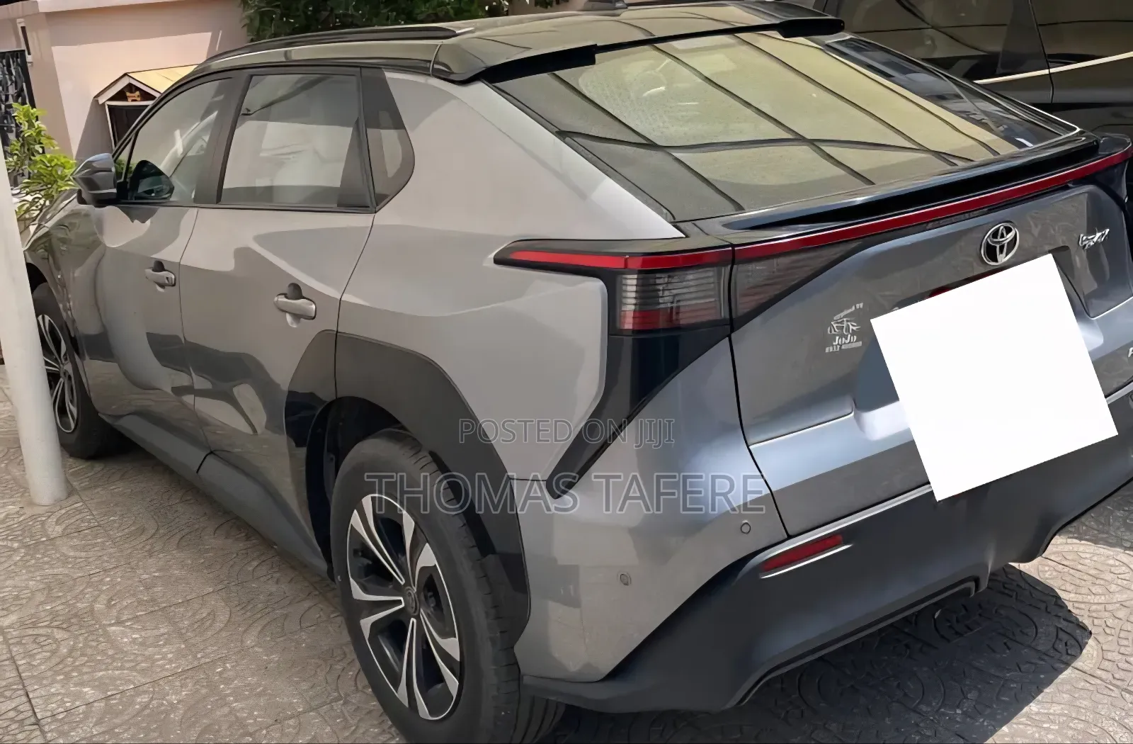 Toyota bZ4X 2023 Silver