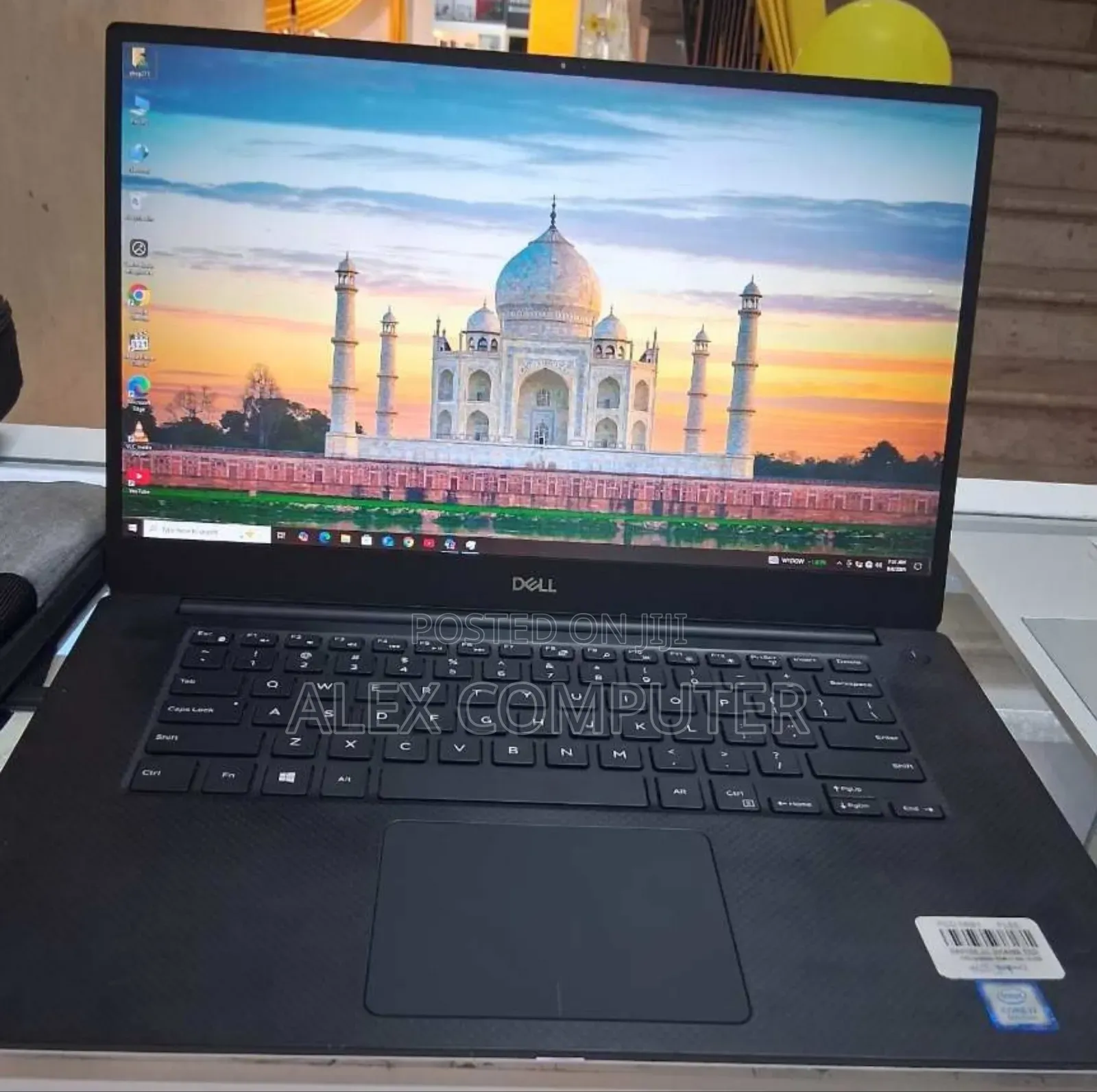 New Laptop Dell Precision 15 3520 16GB Intel Core I7 SSD 512GB