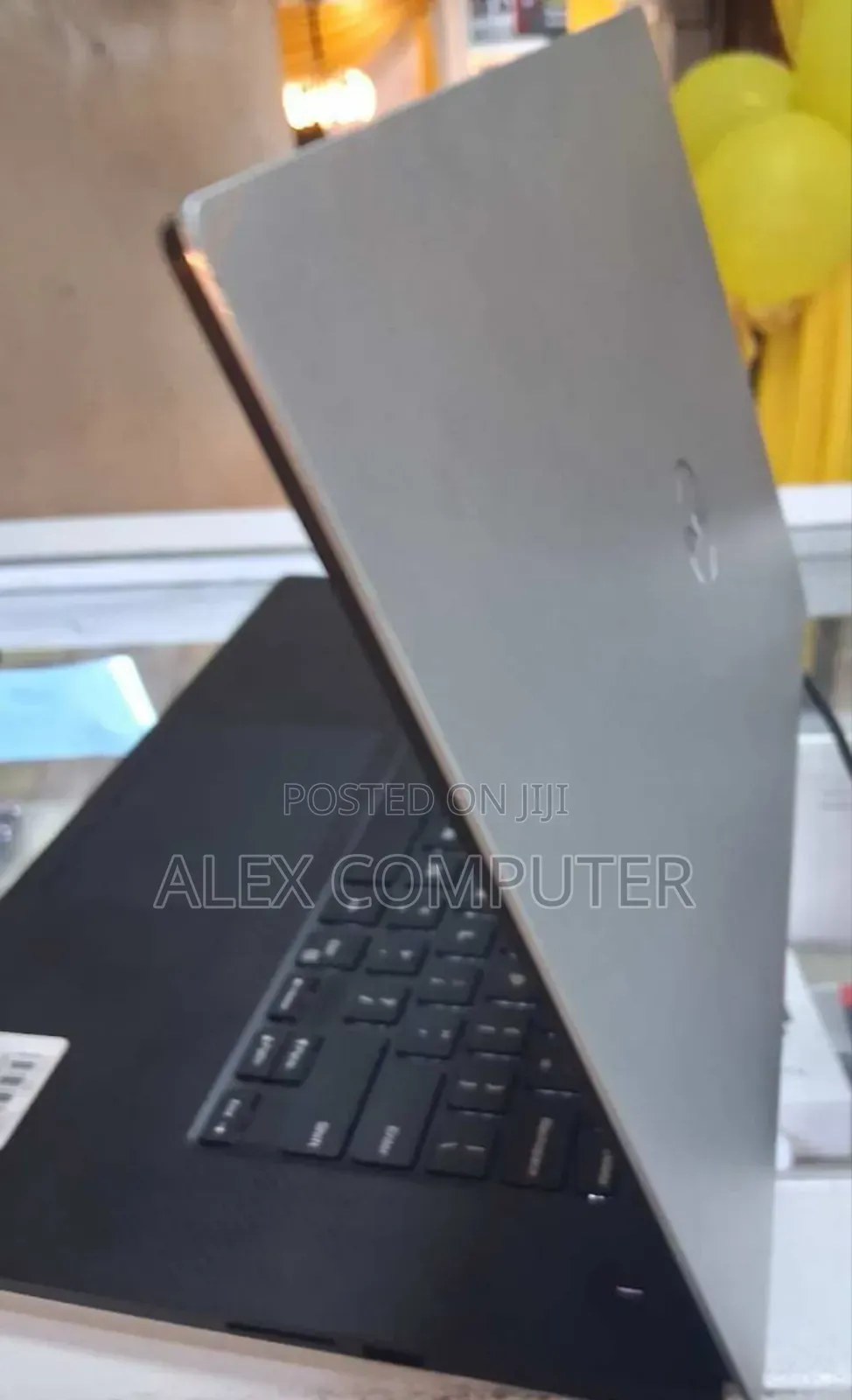 New Laptop Dell Precision 15 3520 16GB Intel Core I7 SSD 512GB