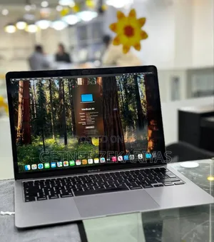 Photo - New Laptop Apple MacBook Air 2020 8GB Intel Core I5 SSD 256GB