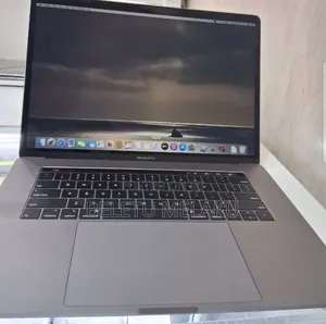 Photo - New Laptop Apple MacBook Pro 2019 32GB Intel Core I9 SSD 512GB