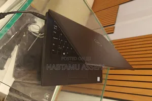 Laptop Dell Latitude 7390 8GB Intel Core I5 SSD 256GB
