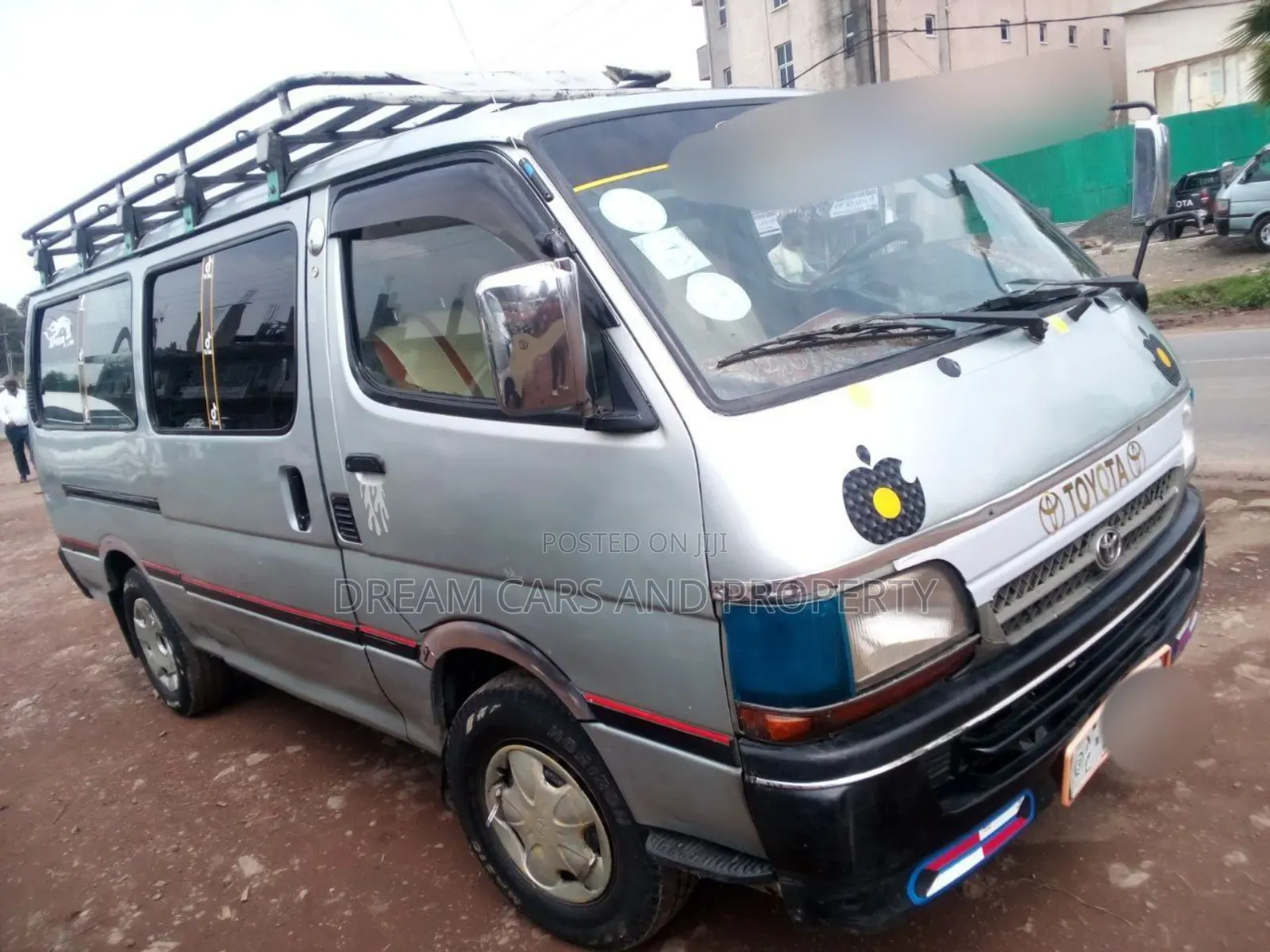 Toyota HiAce 2004 Silver