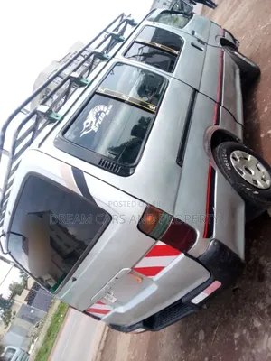 Toyota HiAce 2004 Silver