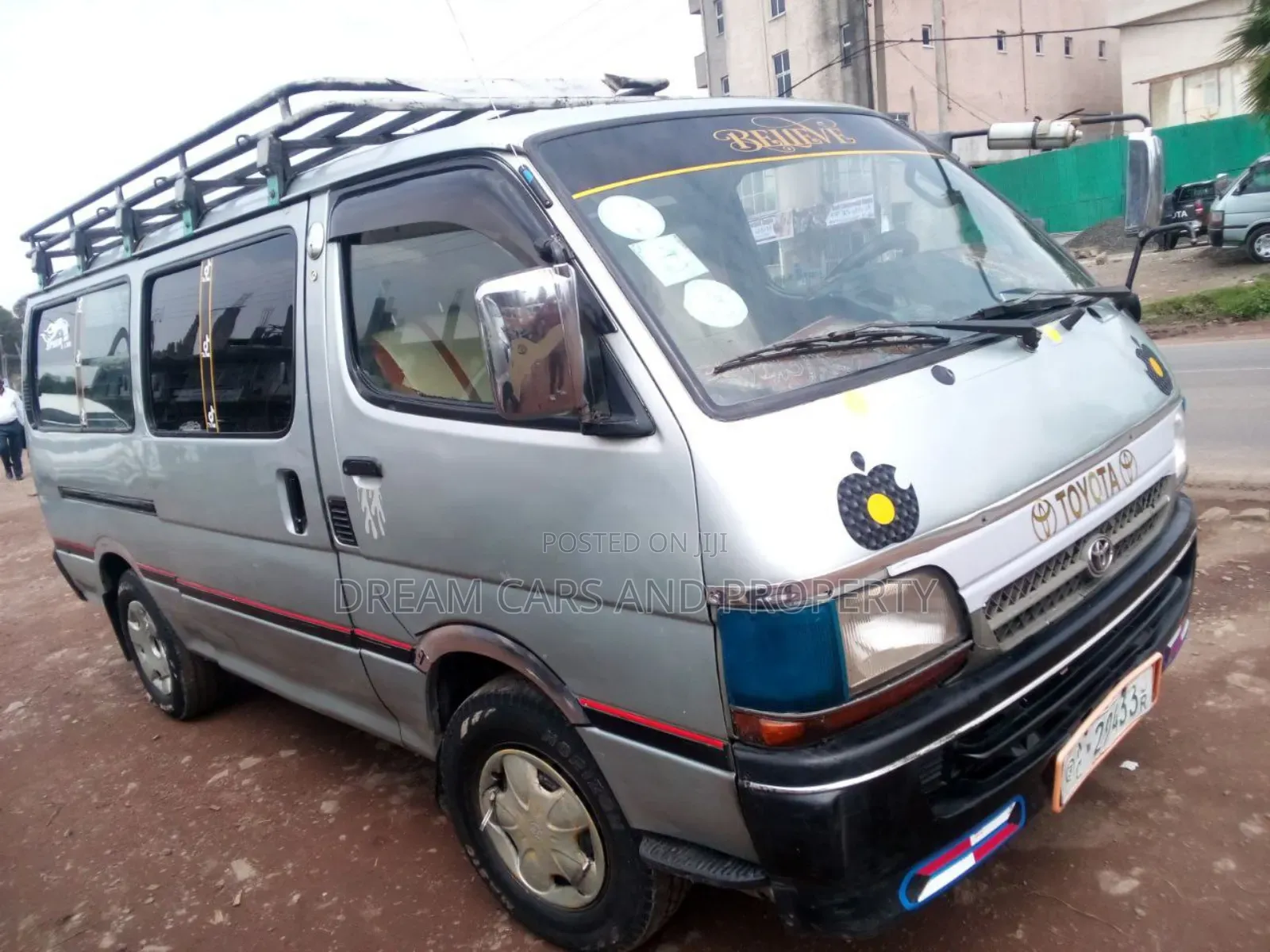 Toyota HiAce 2004 Silver