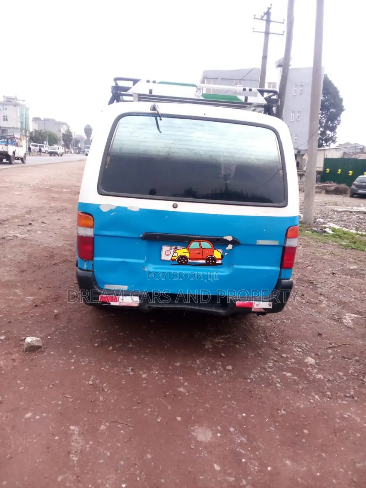 Toyota HiAce 2002 Blue