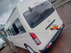 Toyota HiAce 2008 White