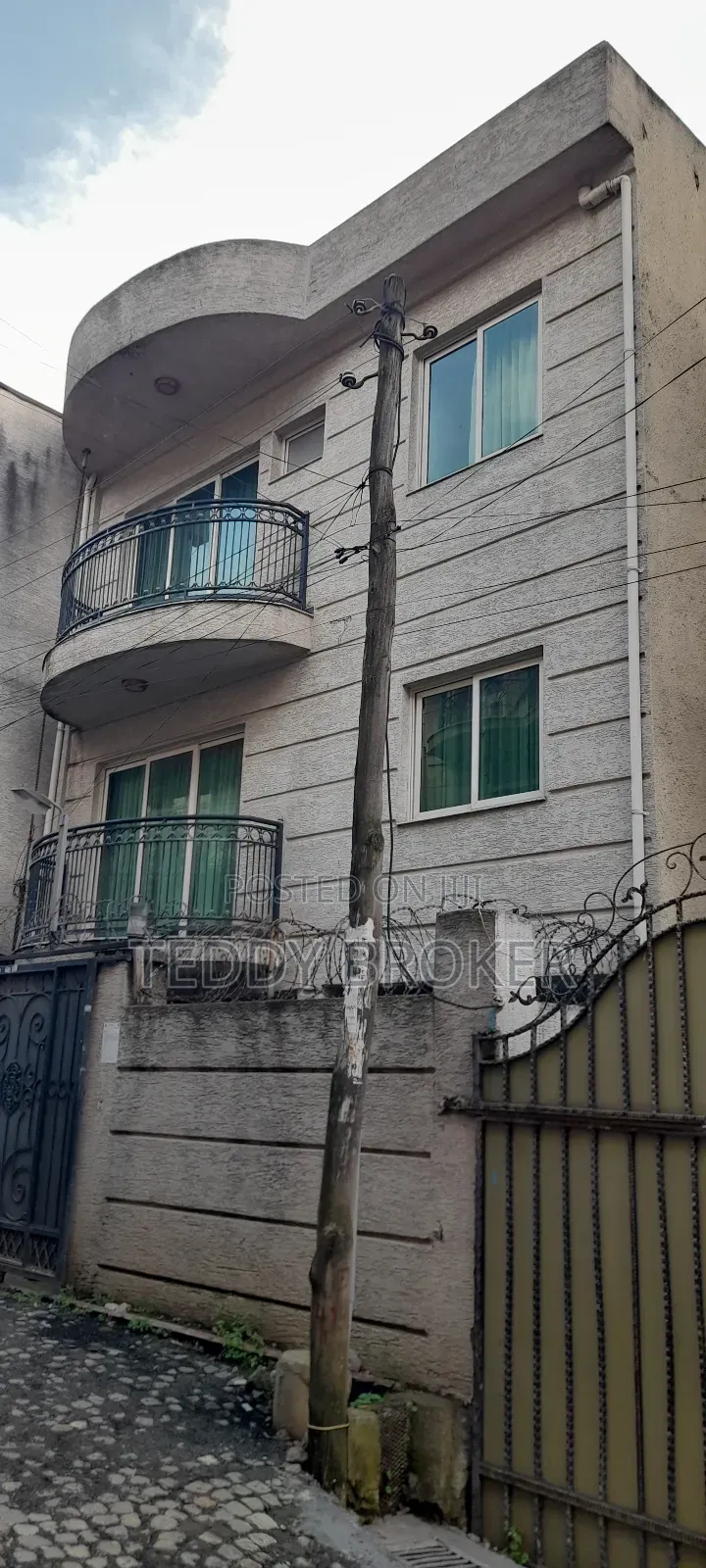 6bdrm House in Lebu, Nifas Silk-Lafto for sale