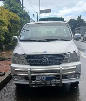 Toyota HiAce 2008 Silver