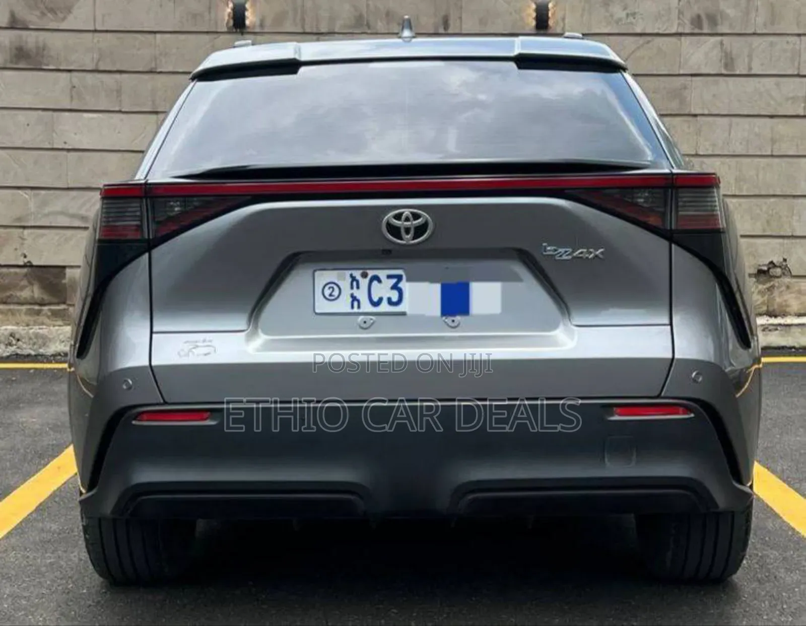 Toyota bZ4X 71.4 kWh FWD 2022 Gray