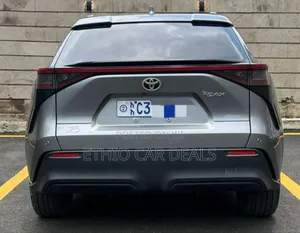 Toyota bZ4X 71.4 kWh FWD 2022 Gray