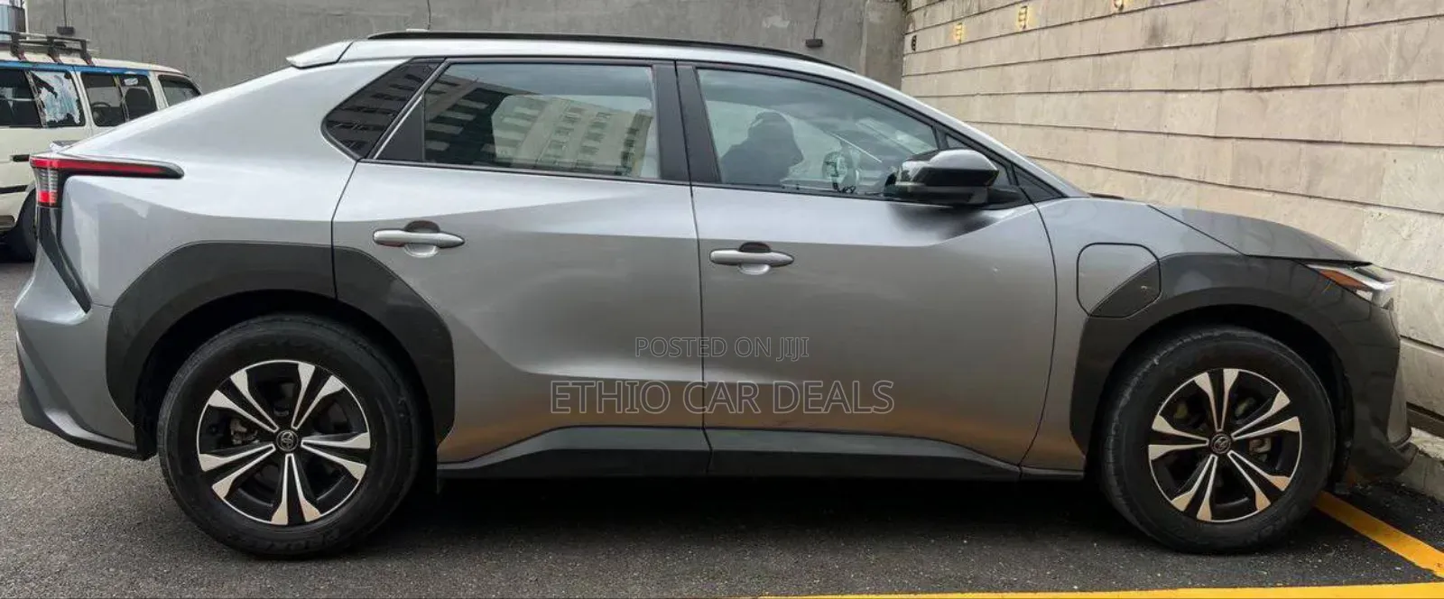 Toyota bZ4X 71.4 kWh FWD 2022 Gray