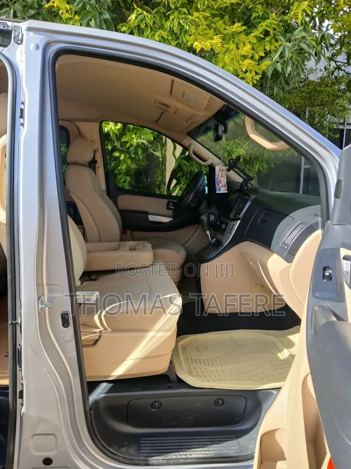 Hyundai H1 1990 Silver