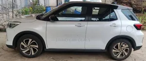 Toyota Raize 1.0 AWD 2022 White