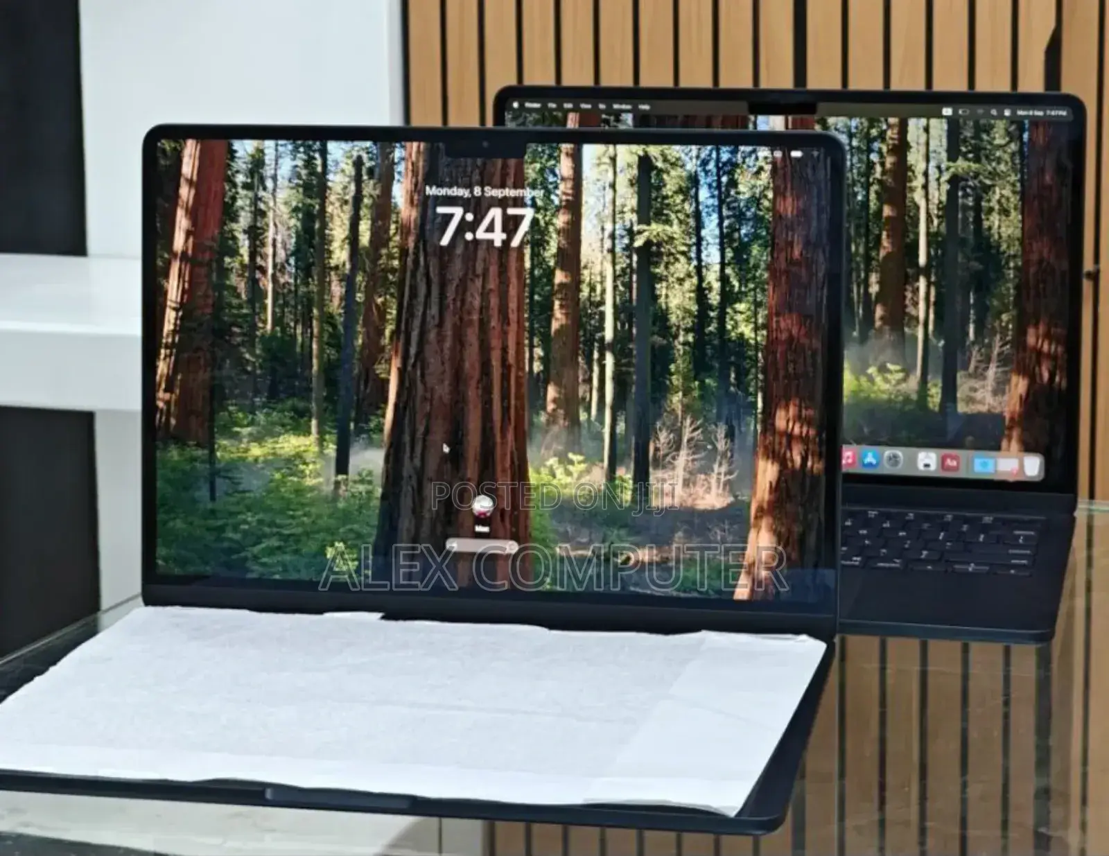 New Laptop Apple MacBook Air 2025 M4 13-Inch 16GB Apple M4 SSD 256GB